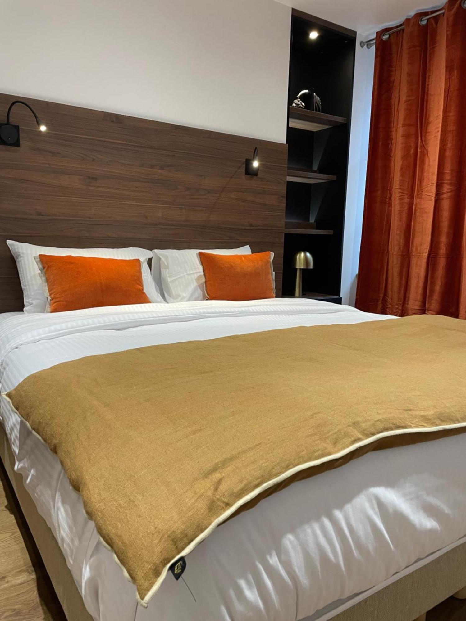 Hotel La Fleur De Sel à Honfleur Extérieur photo